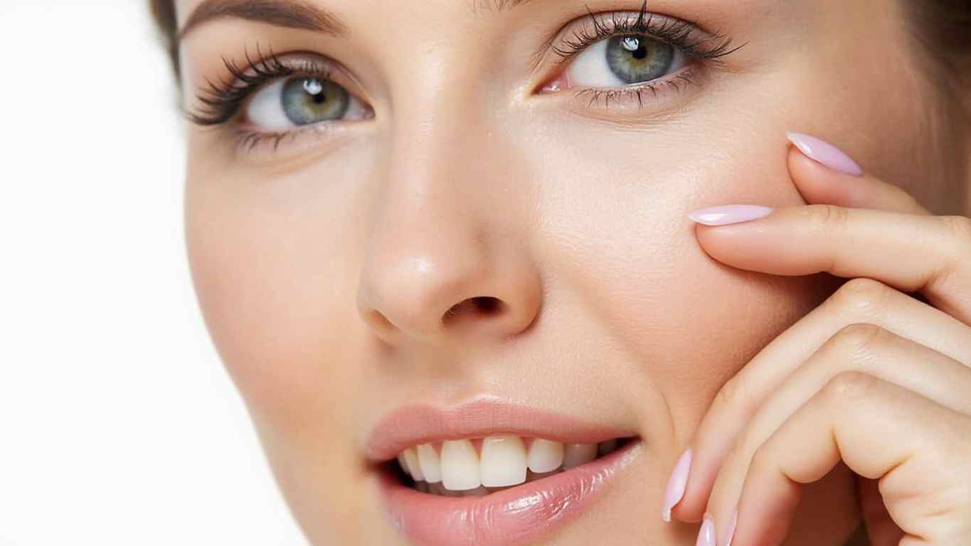 بوتاکس دیسپورت چیست و چه مزایایی دارد؟ بوتاکس دیسپورت چیست مزایای بوتاکس دیسپورت نسبت به سایر انواع بوتاکس